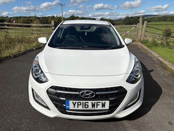 Used Hyundai i30 2016 for sale - 76975442: Photo