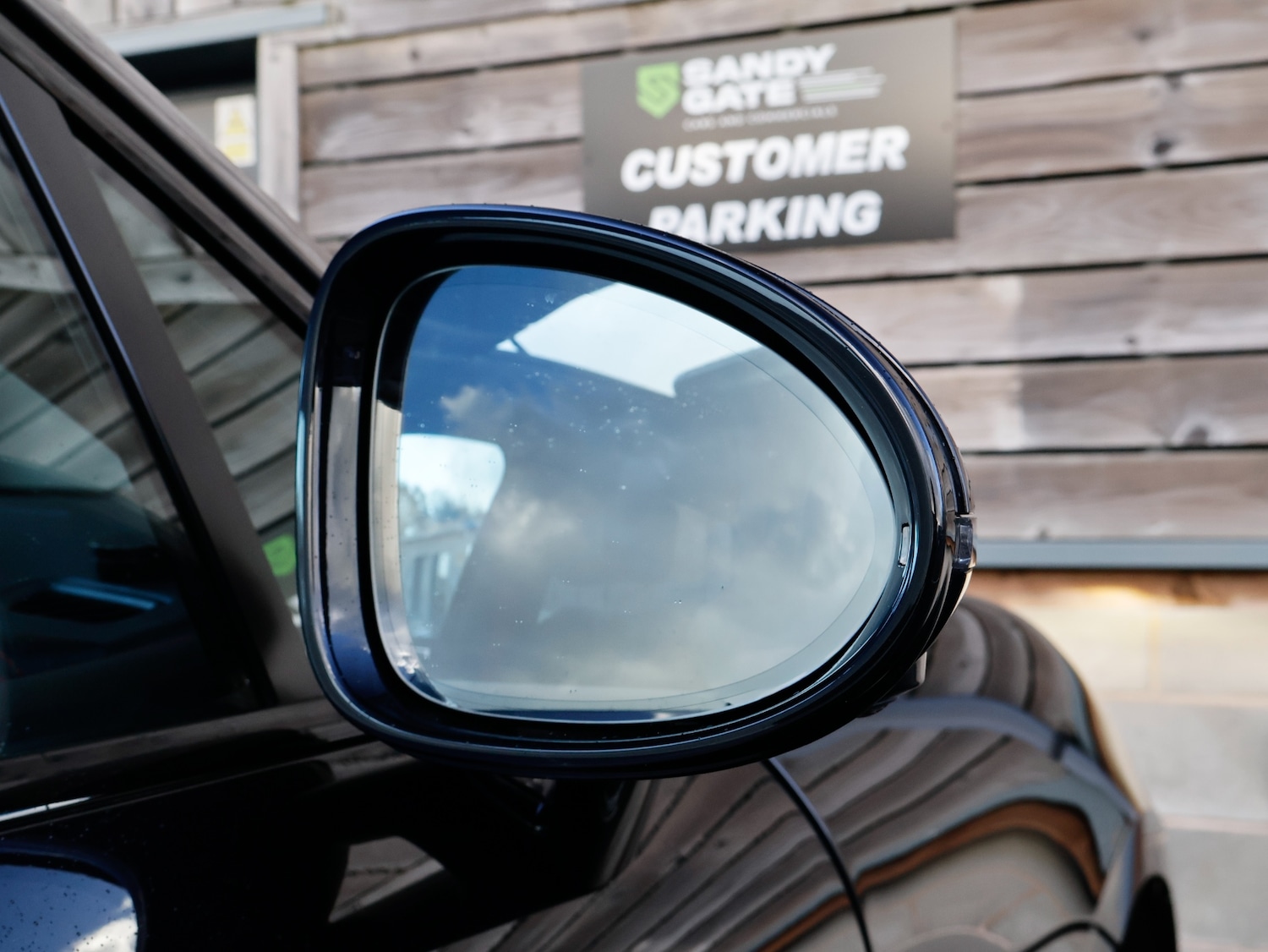 Used Porsche Macan 2023 for sale - 76566354: Photo 47