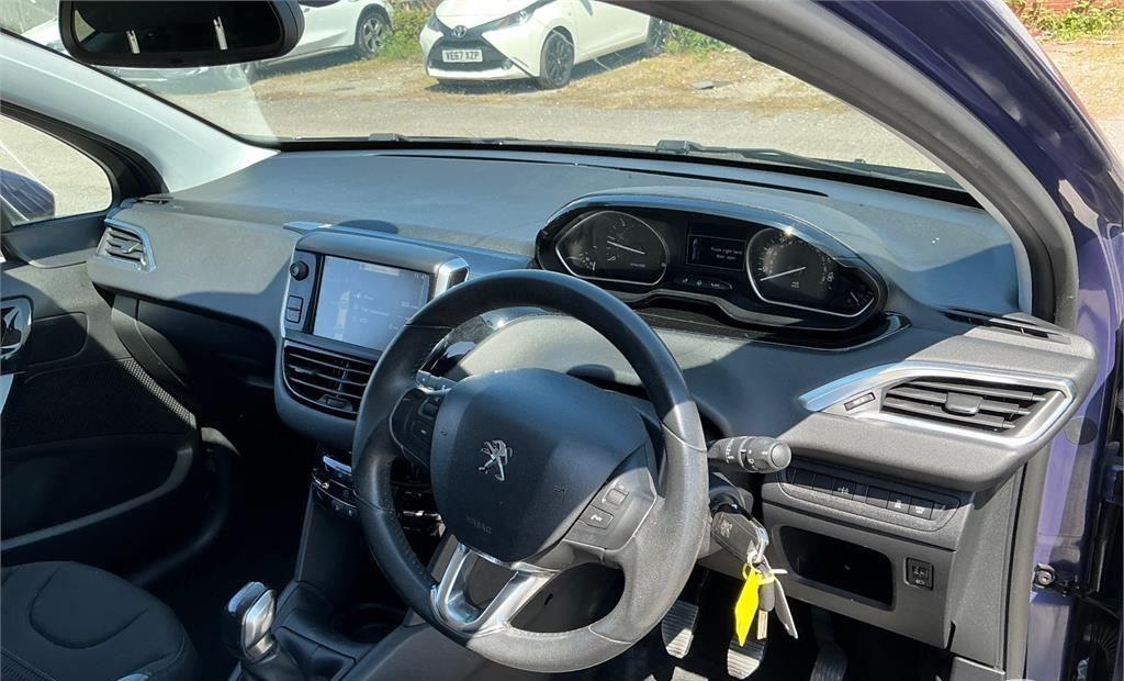 Used Peugeot 208 2013 for sale - 77067290: Photo 10