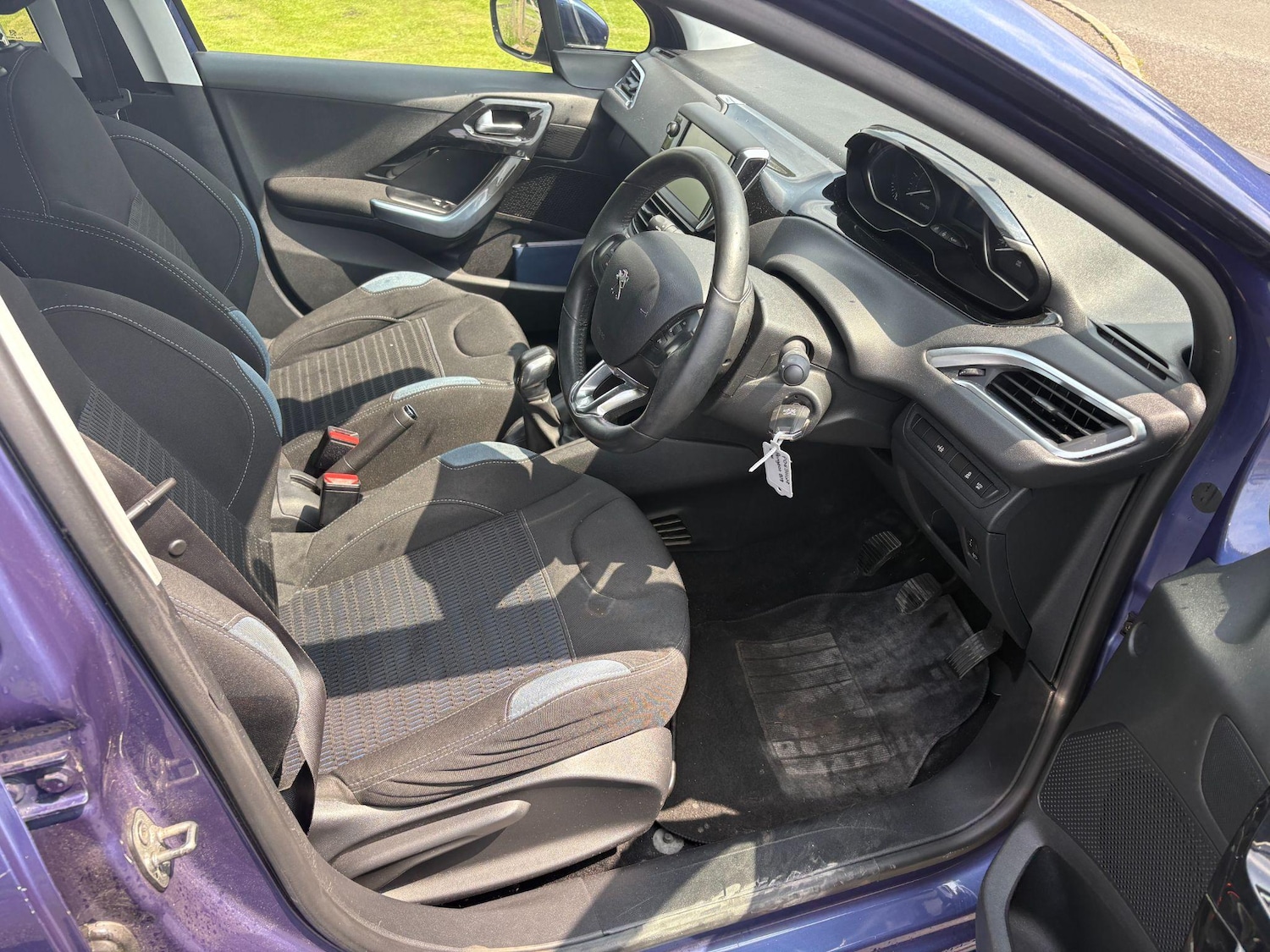 Used Peugeot 208 2013 for sale - 77067290: Photo 13