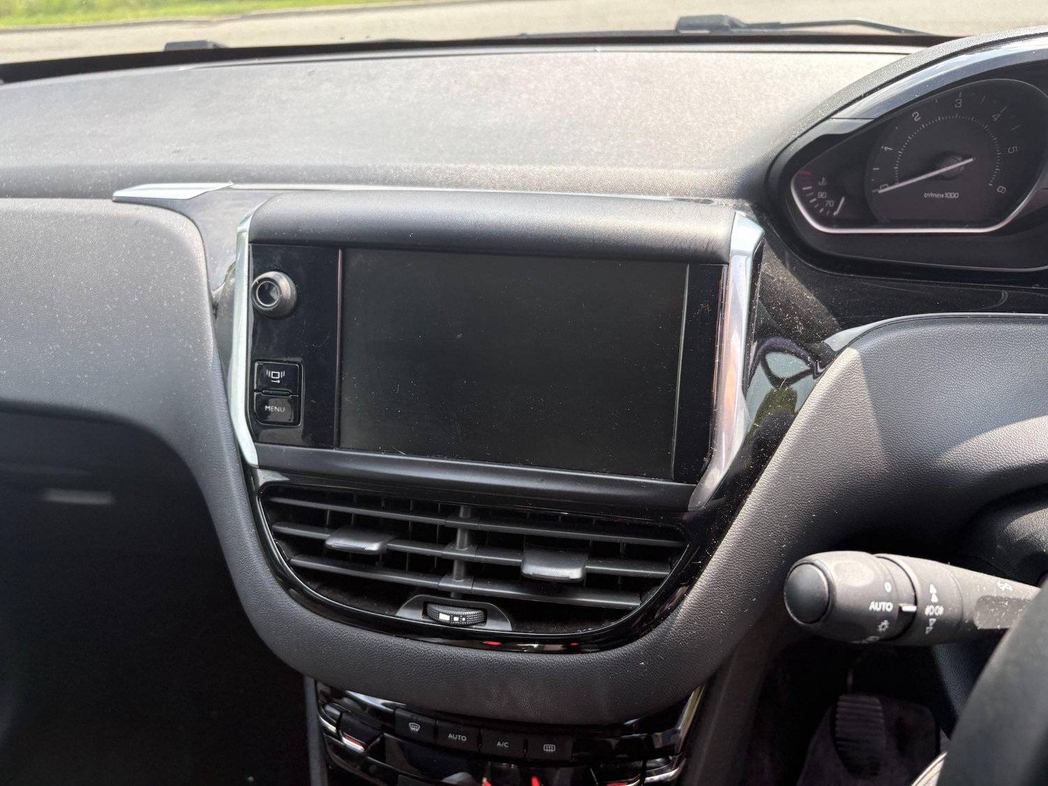 Used Peugeot 208 2013 for sale - 77067290: Photo 17