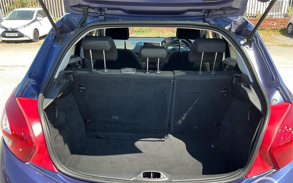 Used Peugeot 208 2013 for sale - 77067290: Photo 9