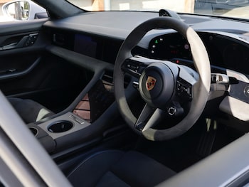 Used Porsche Taycan 2023 for sale - 75904209: Photo