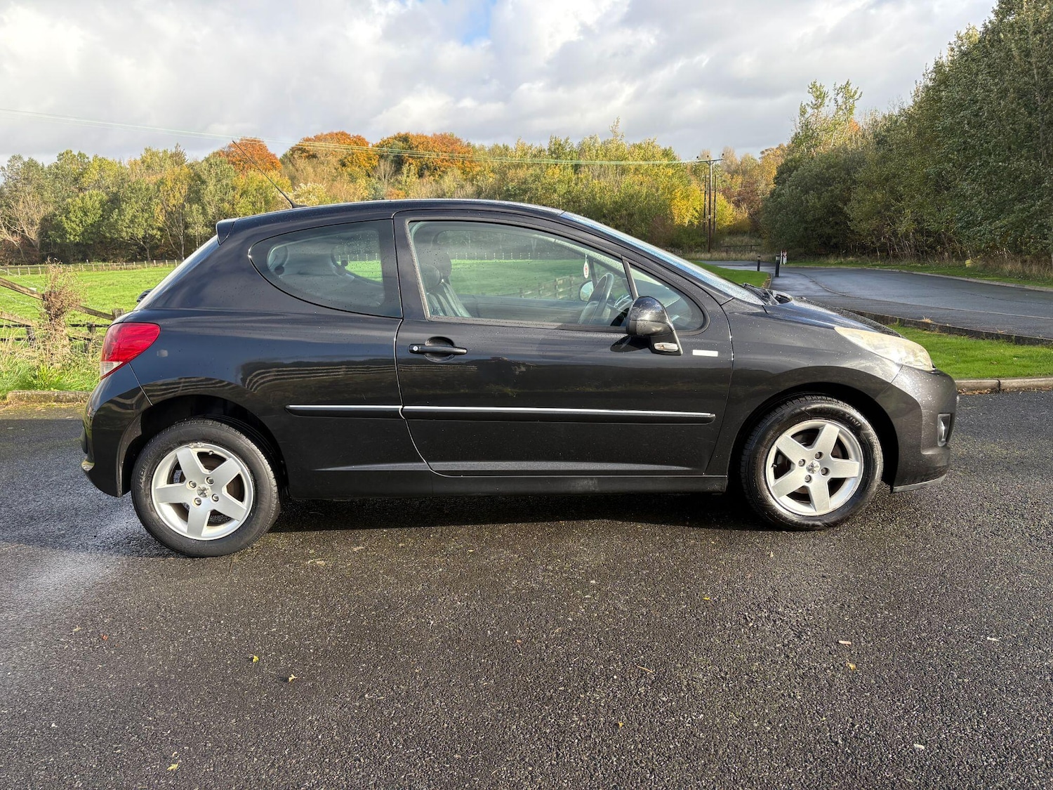 Used Peugeot 207 2010 for sale - 76976241: Photo 13