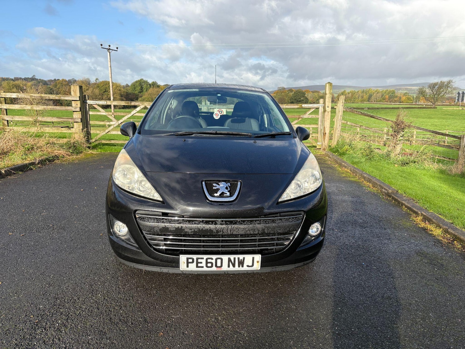 Used Peugeot 207 2010 for sale - 76976241: Photo 2
