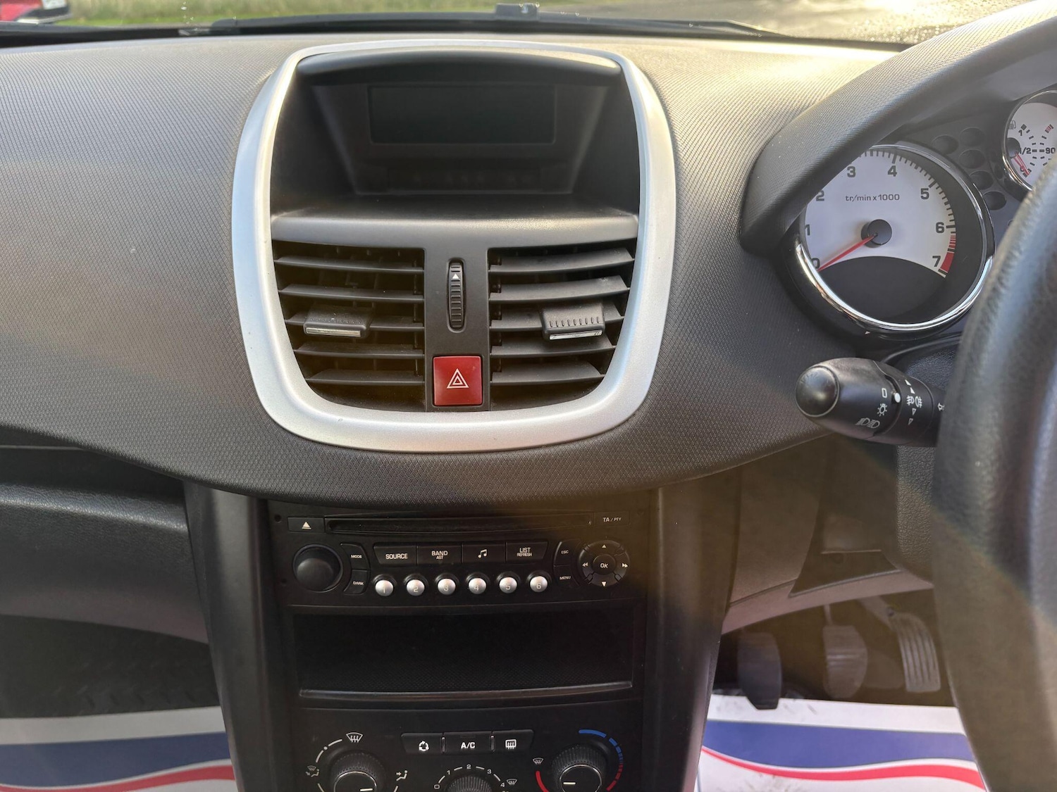 Used Peugeot 207 2010 for sale - 76976241: Photo 21