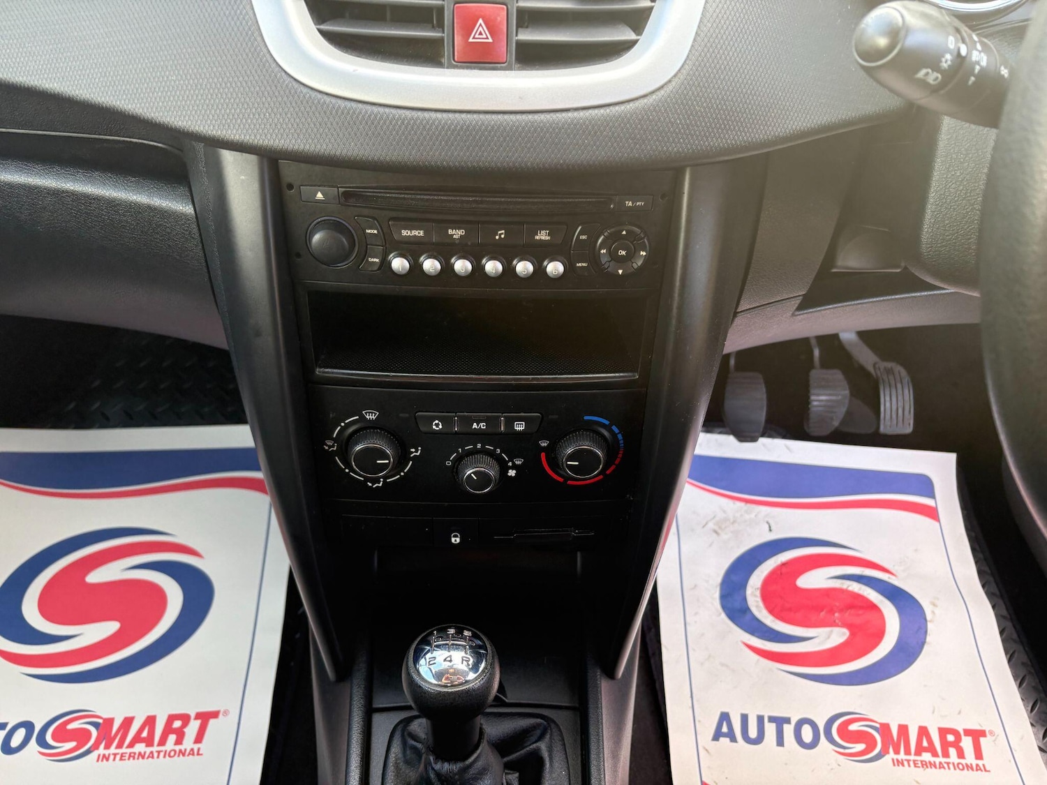 Used Peugeot 207 2010 for sale - 76976241: Photo 22