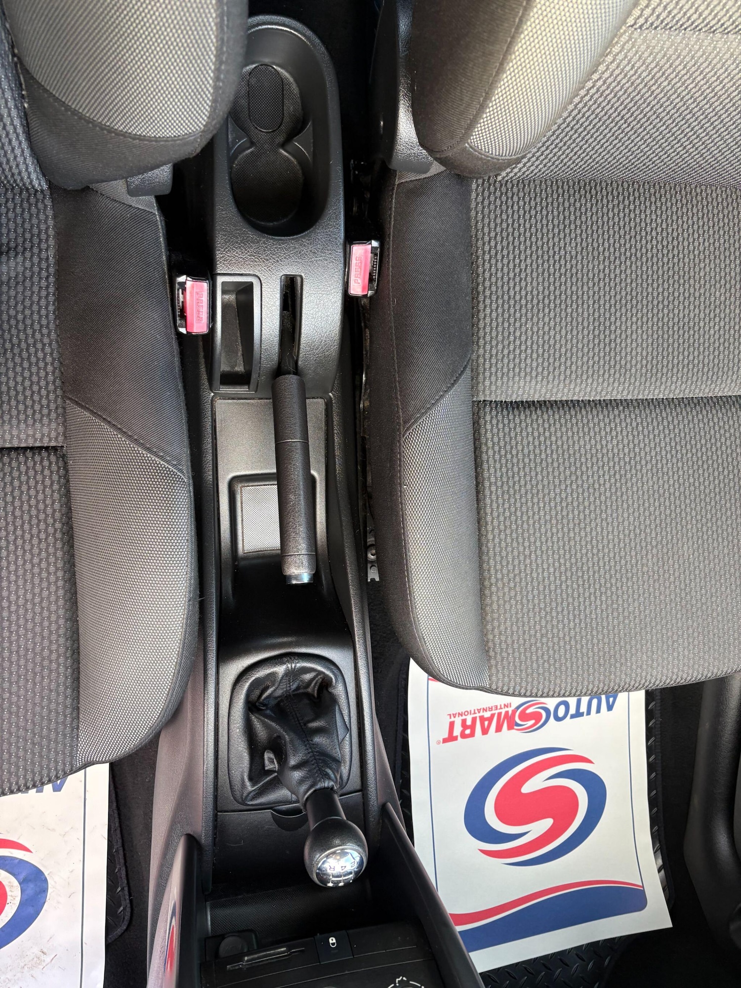 Used Peugeot 207 2010 for sale - 76976241: Photo 23