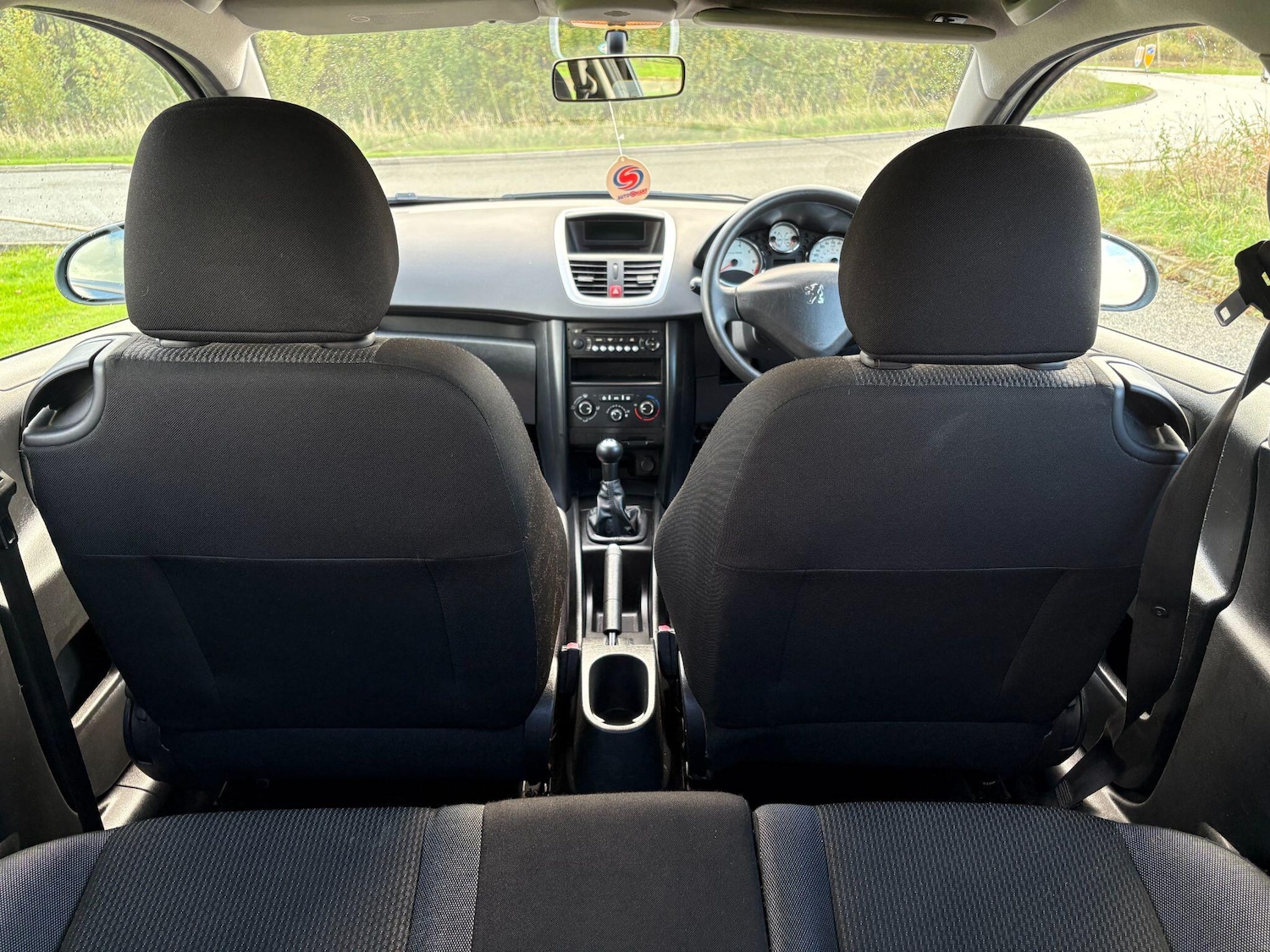 Used Peugeot 207 2010 for sale - 76976241: Photo 33