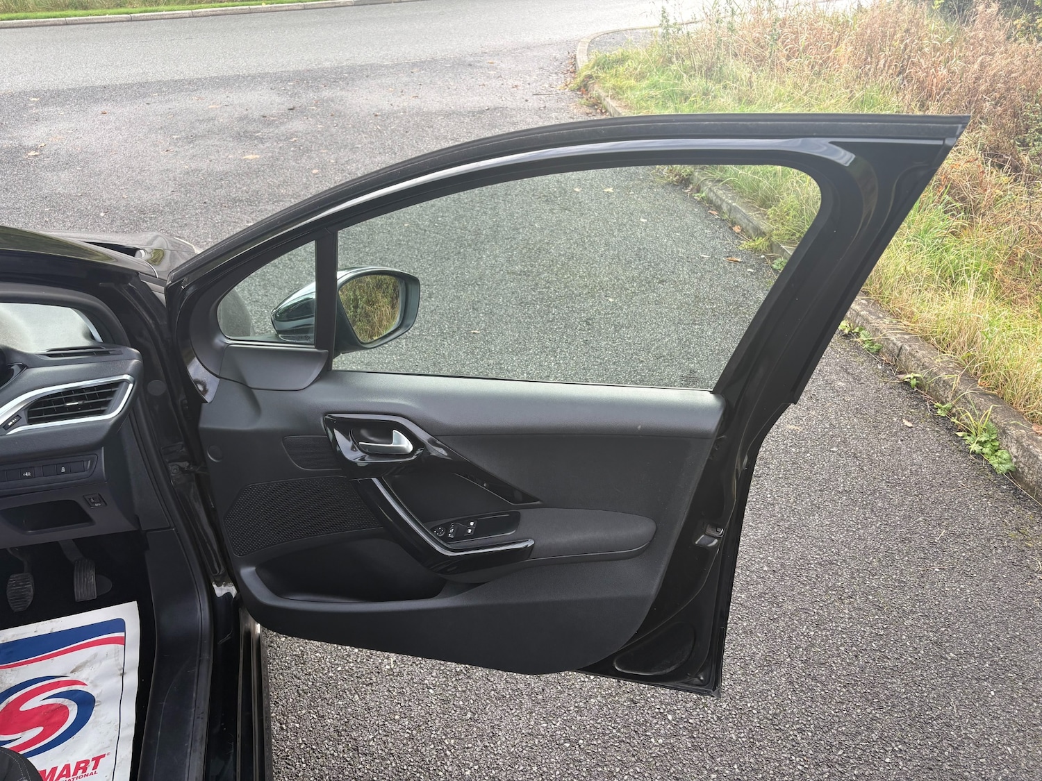 Used Peugeot 208 2014 for sale - 76352293: Photo 13