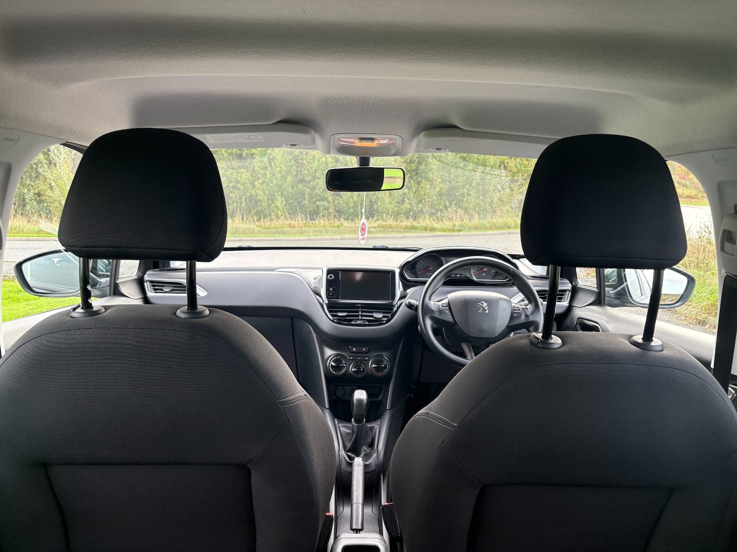Used Peugeot 208 2014 for sale - 76352293: Photo 34