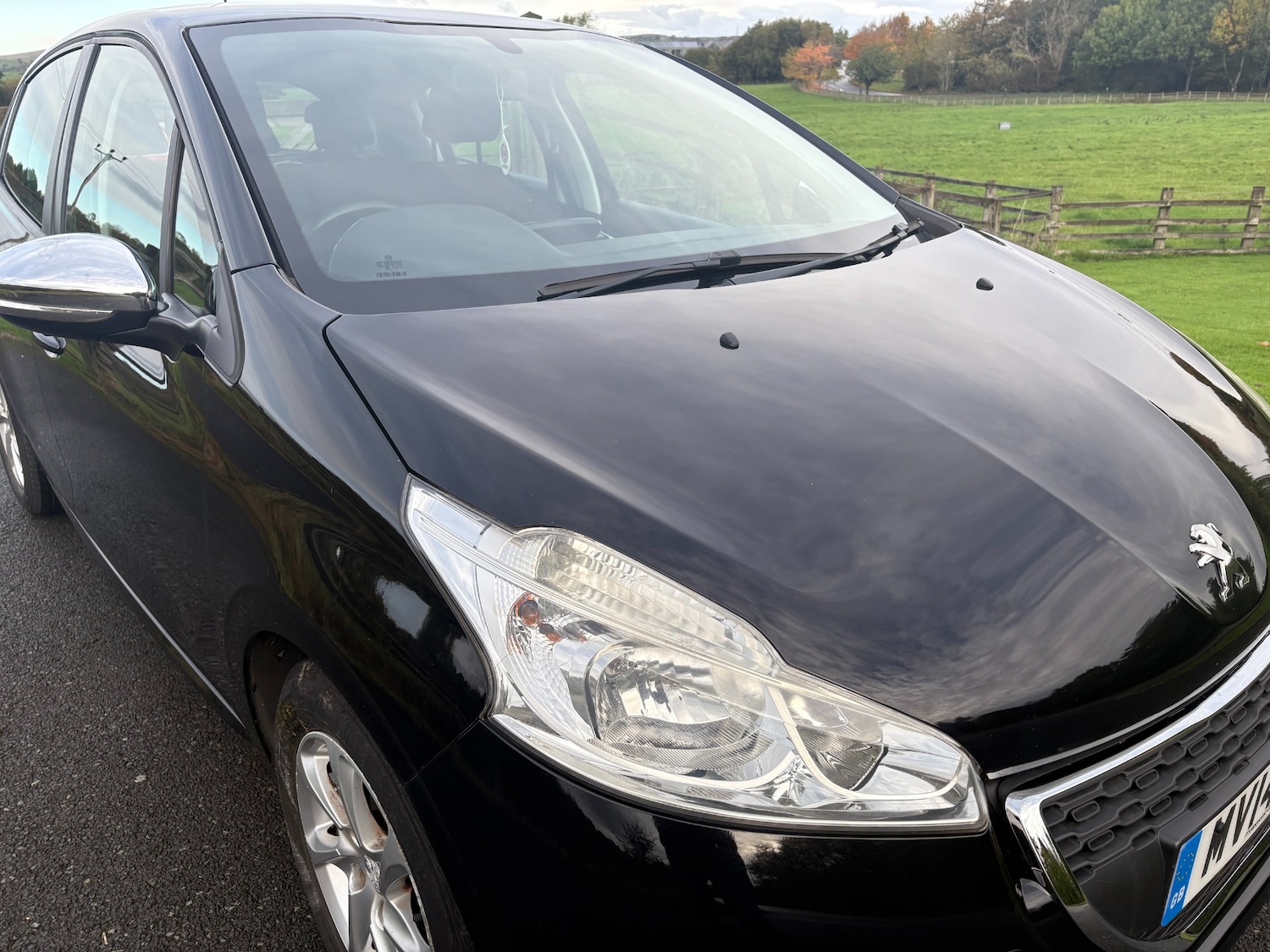 Used Peugeot 208 2014 for sale - 76352293: Photo 5