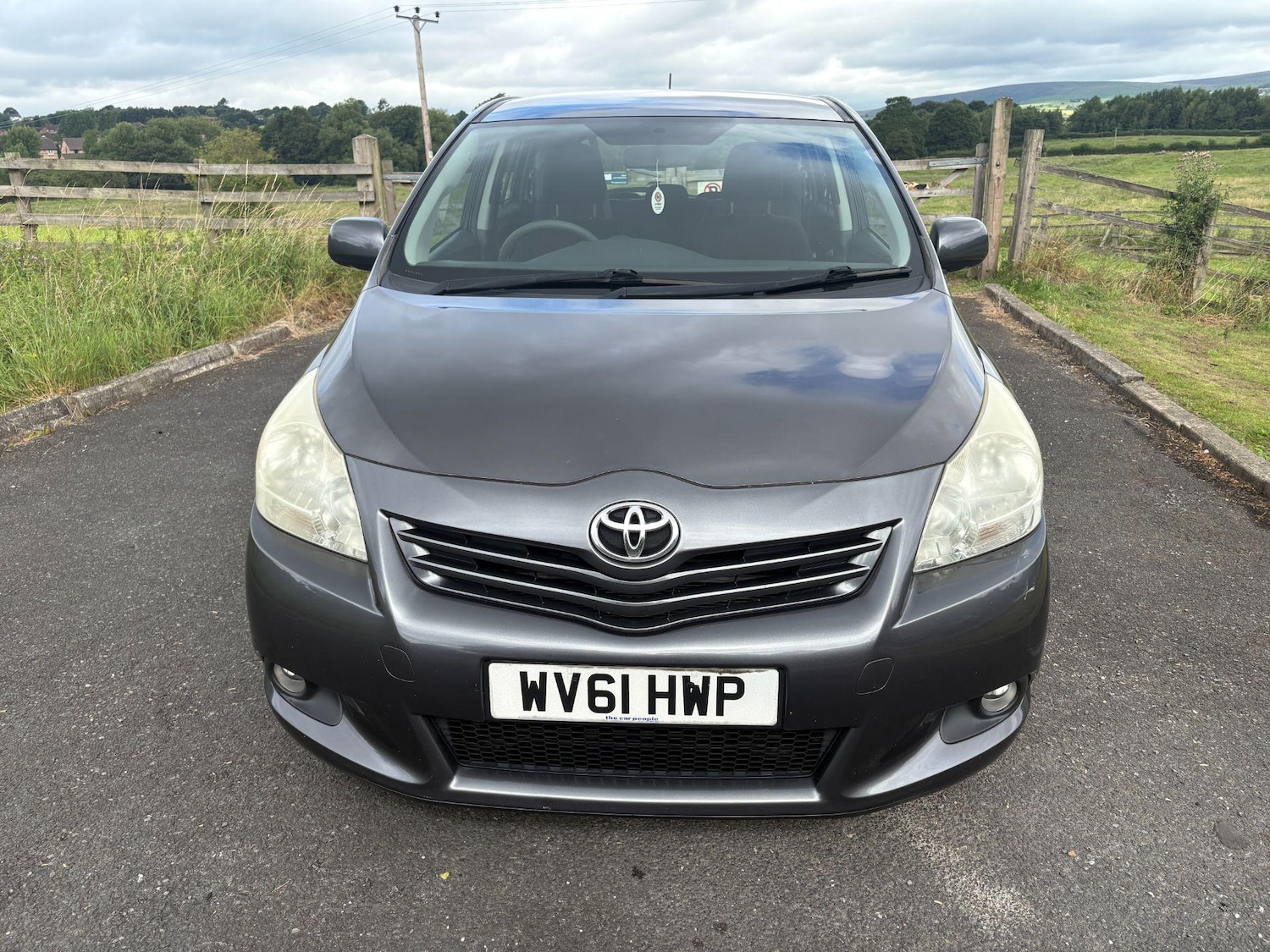 Used Toyota Verso 2011 for sale - 76976391: Photo 2