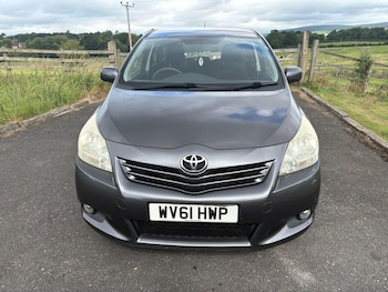Used Toyota Verso 2011 for sale - 76976391: Photo