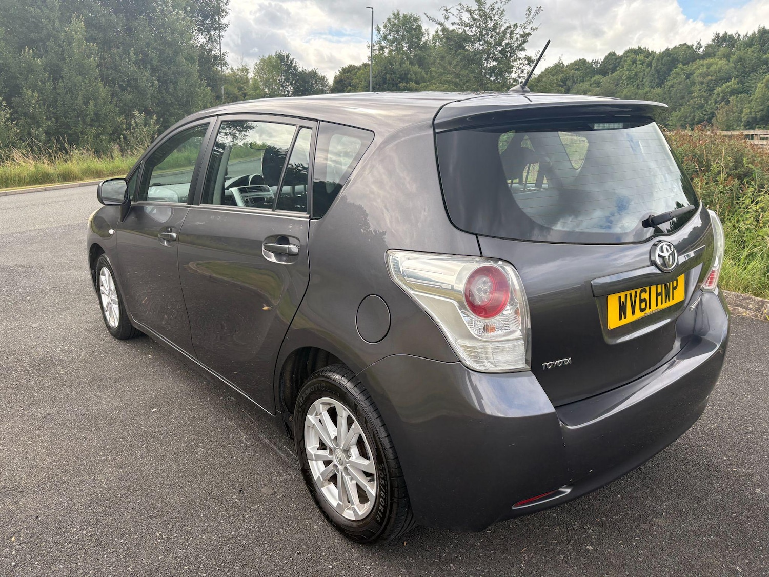 Used Toyota Verso 2011 for sale - 76976391: Photo 5