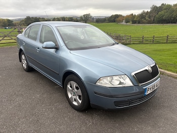 2008 (58) - 1.9 TDI PD Ambiente 5dr