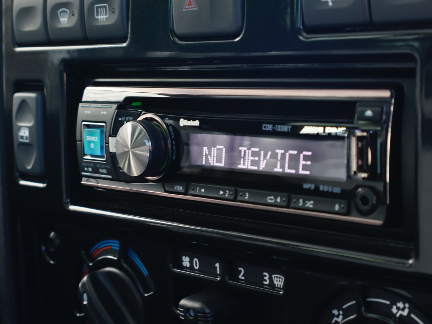 Used Land Rover Defender 2014 for sale - 75904216: Photo 32