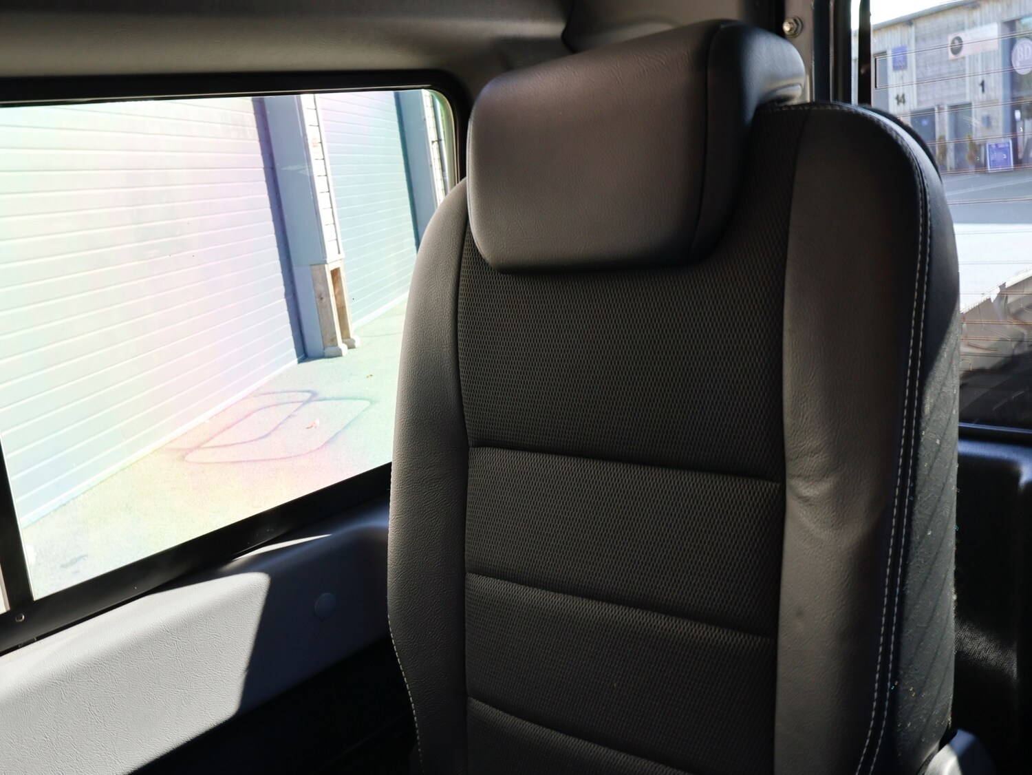 Used Land Rover Defender 2014 for sale - 75904216: Photo 38