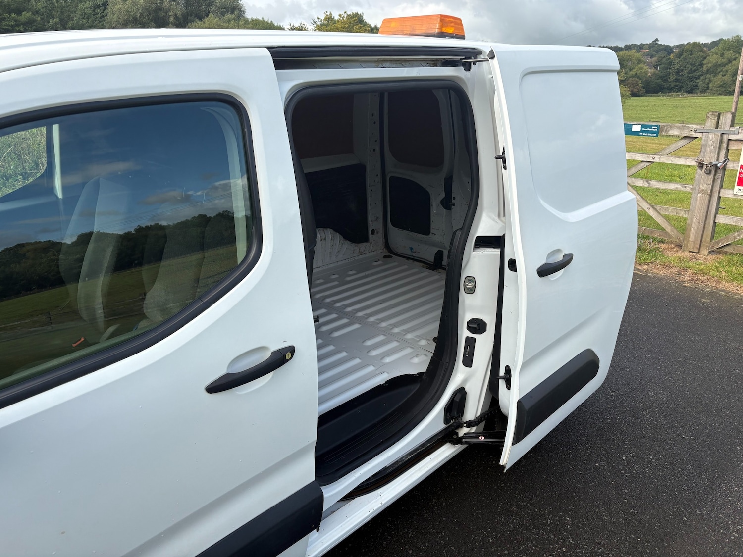 Vehicle 22