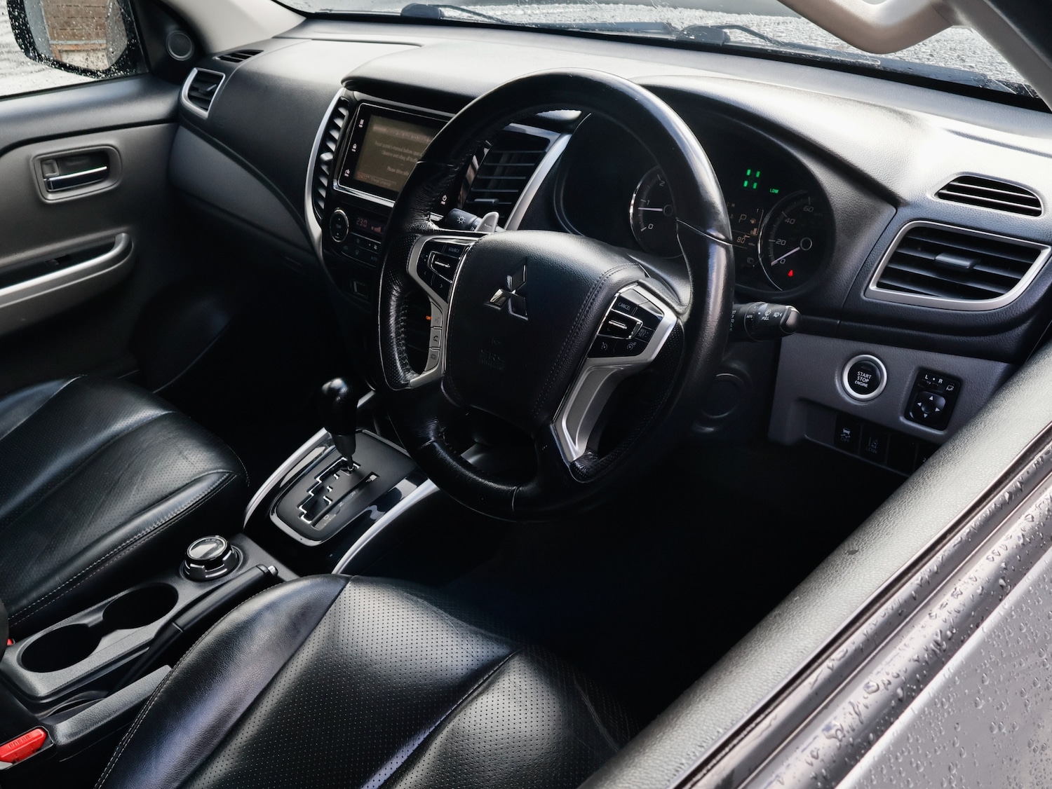 Used Mitsubishi L200 2018 for sale - 76492478: Photo 2