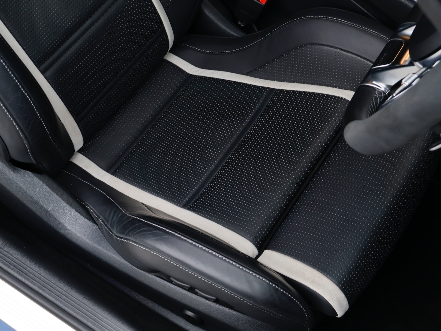 Used Mercedes-Benz C Class 2019 for sale - 76044976: Photo 35