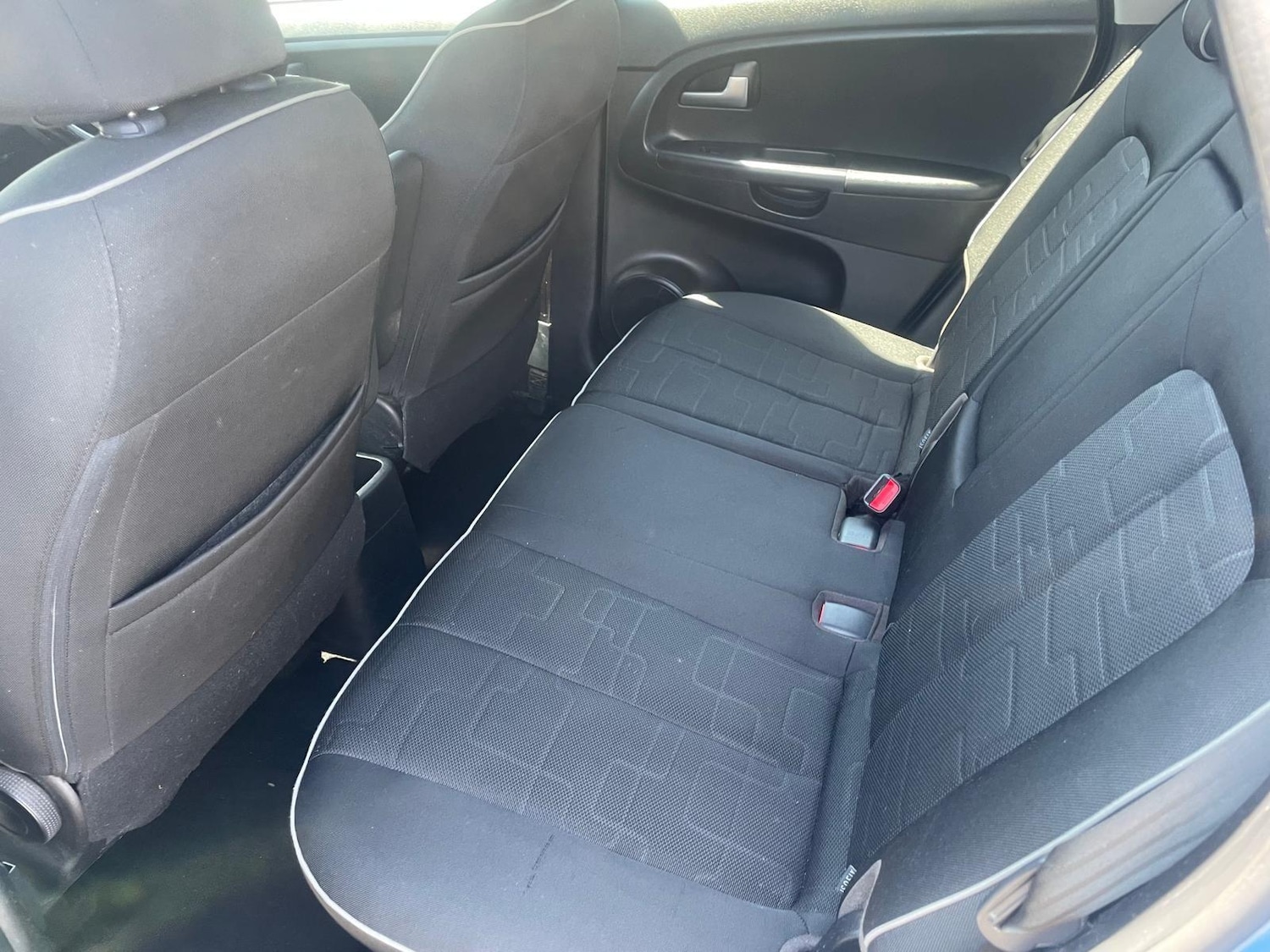 Used Kia Venga 2013 for sale - 76976811: Photo 24