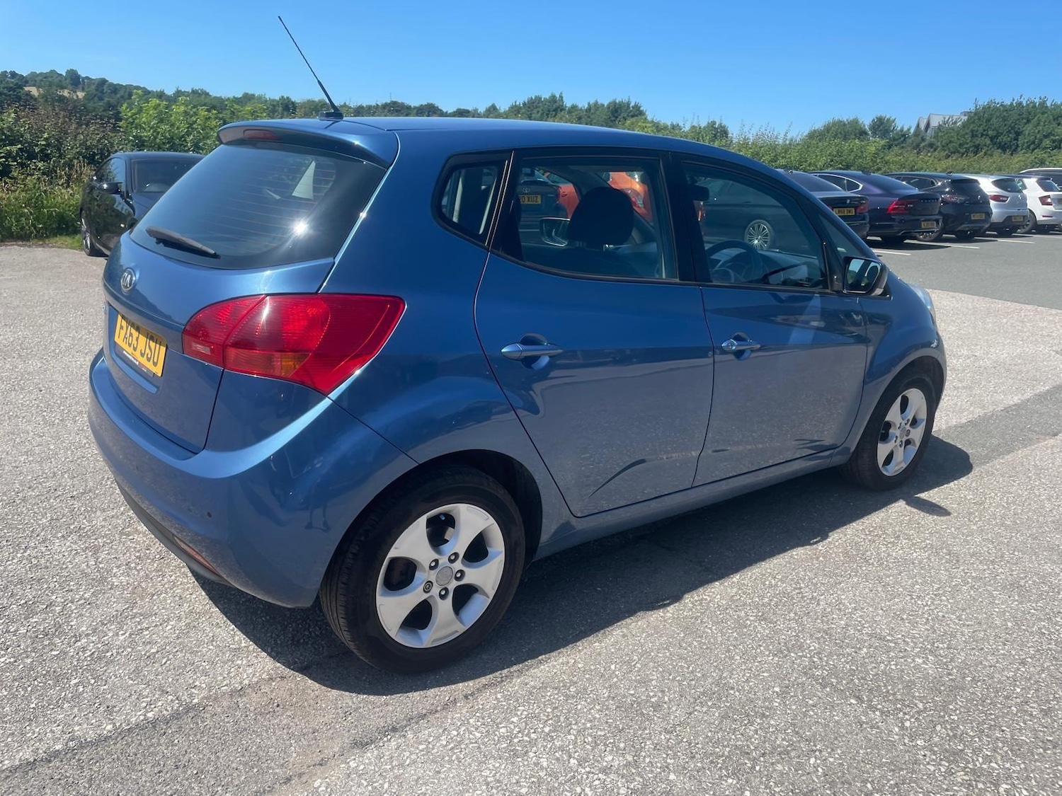 Used Kia Venga 2013 for sale - 76976811: Photo 4