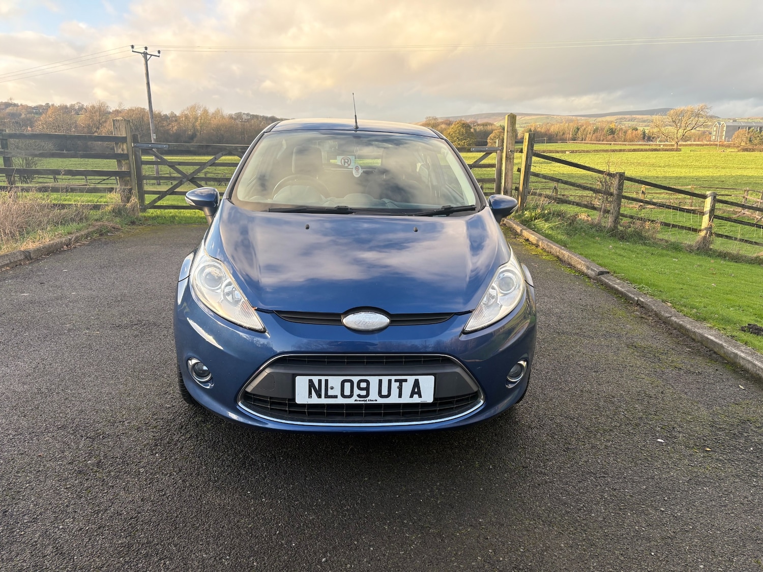 Used Ford Fiesta 2009 for sale - 76735009: Photo 2