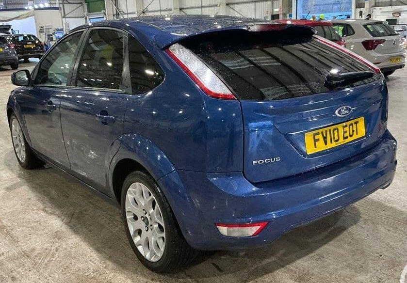 Used Ford Focus 2010 for sale - 76976050: Photo 3
