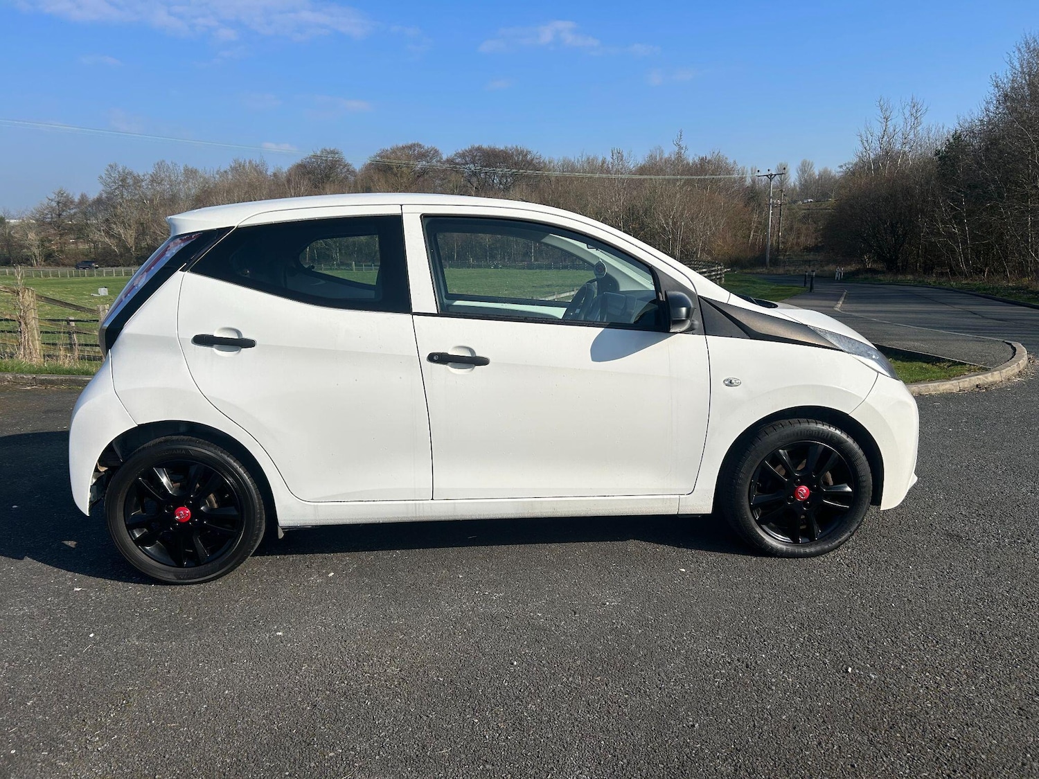 Used Toyota AYGO 2017 for sale - 77468675: Photo 11