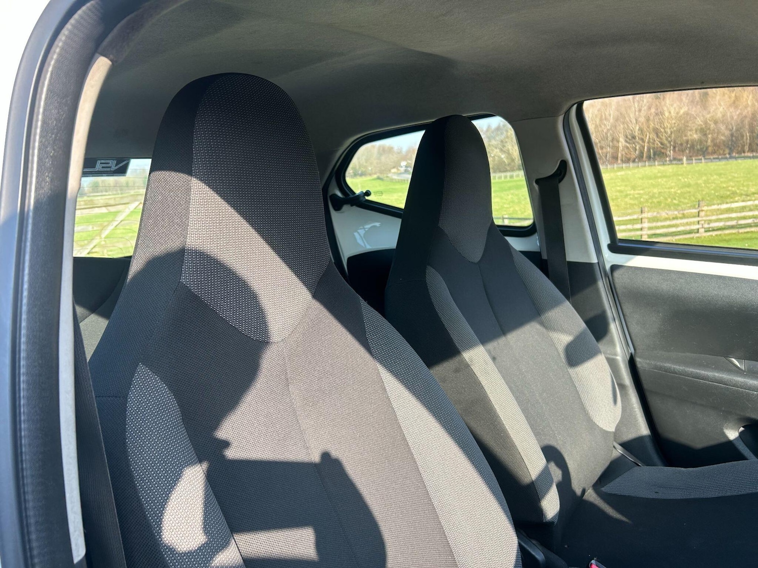 Used Toyota AYGO 2017 for sale - 77468675: Photo 17