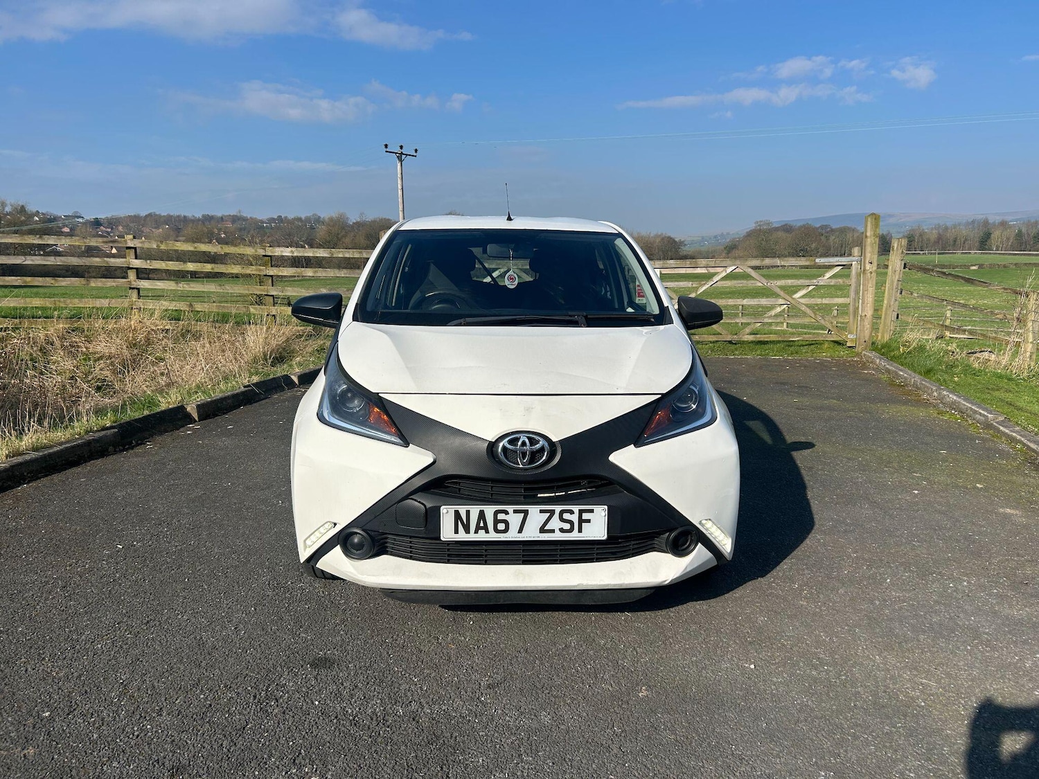 Used Toyota AYGO 2017 for sale - 77468675: Photo 2