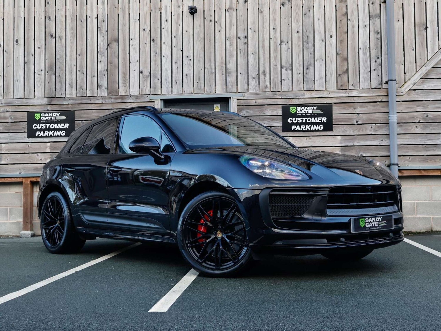 Used Porsche Macan 2023 for sale - 76797237: Photo 1