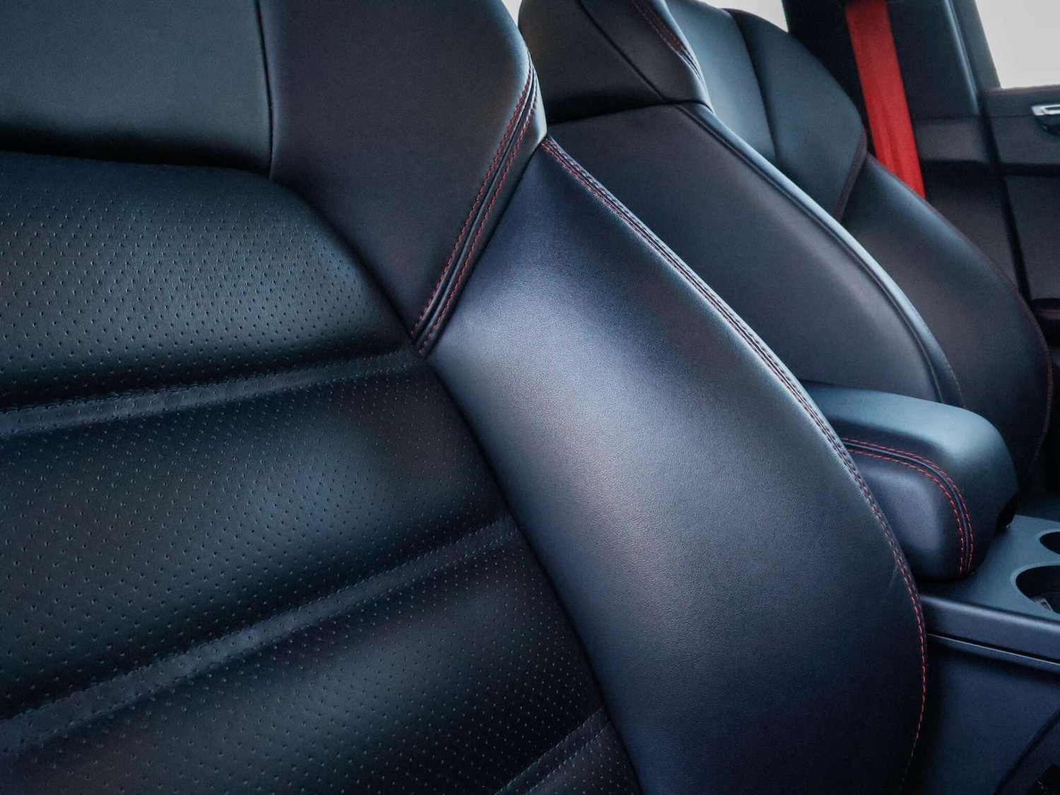 Used Porsche Macan 2023 for sale - 76797237: Photo 31