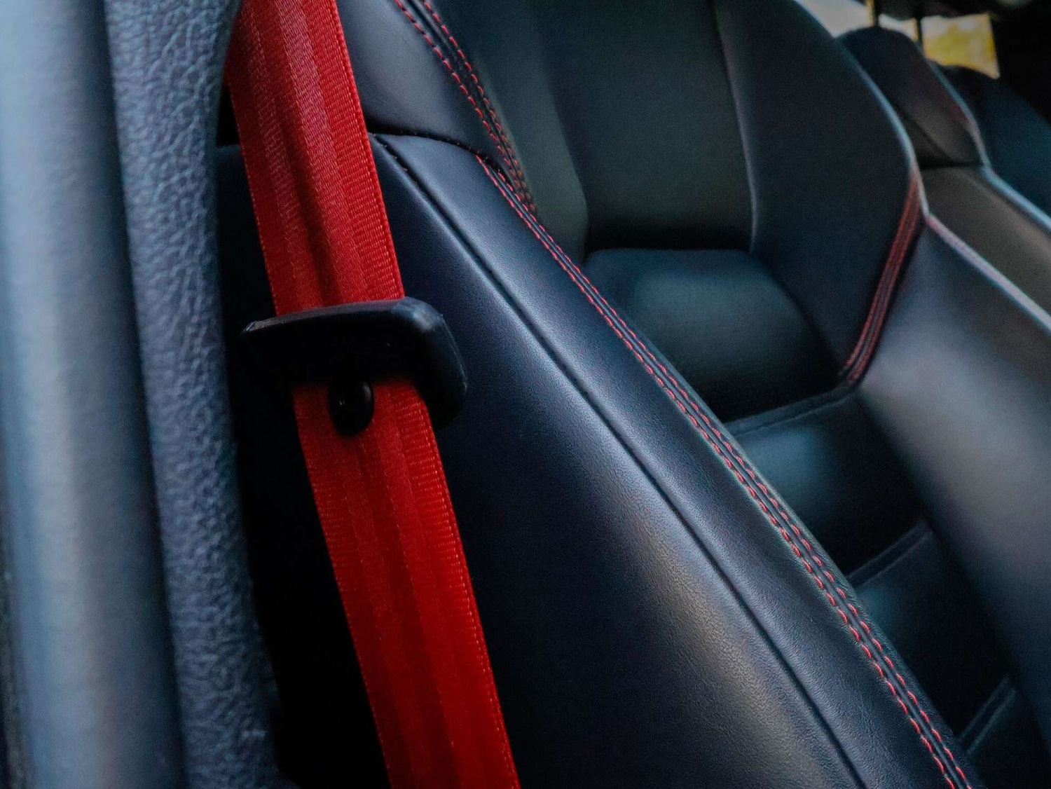 Used Porsche Macan 2023 for sale - 76797237: Photo 32