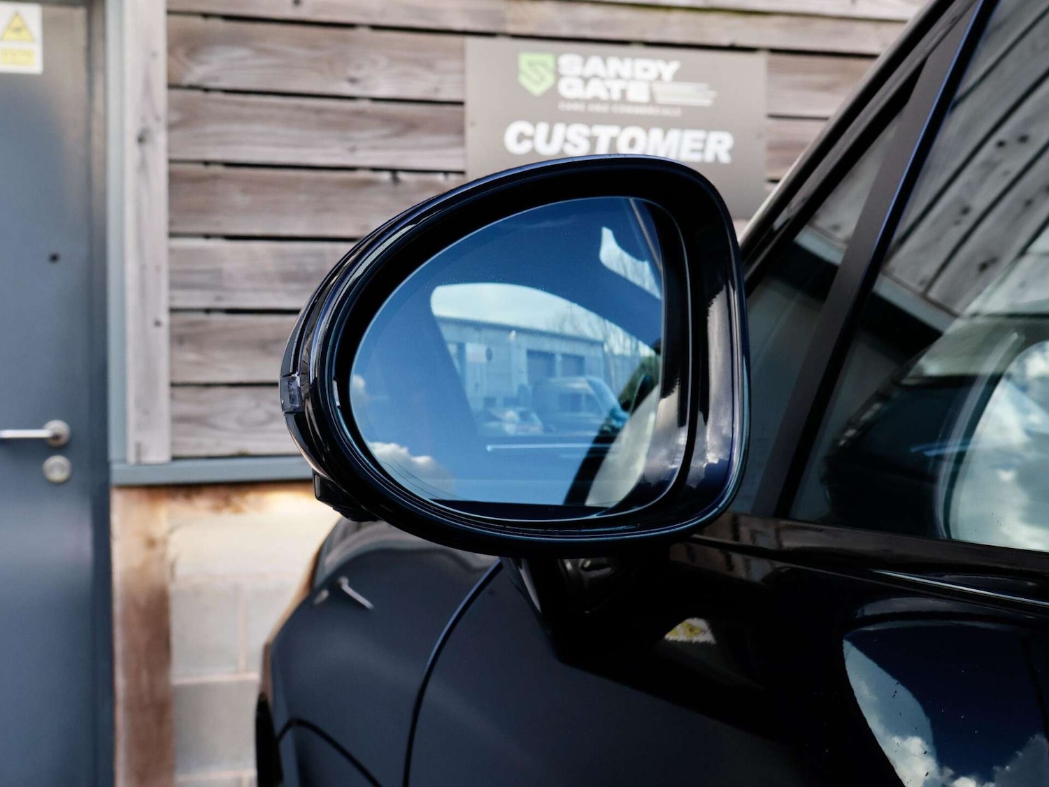 Used Porsche Macan 2023 for sale - 76797237: Photo 45