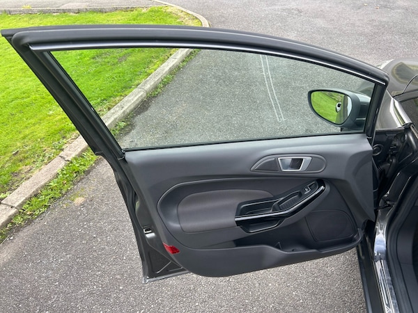 Used Ford Fiesta 2016 for sale - 76243256: Photo 30