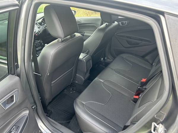 Used Ford Fiesta 2016 for sale - 76243256: Photo 35