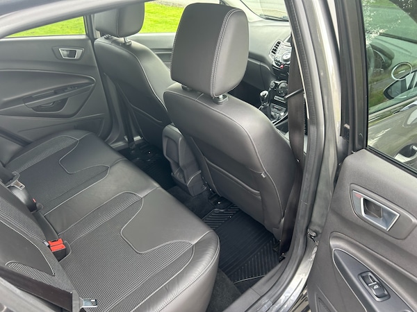 Used Ford Fiesta 2016 for sale - 76243256: Photo 39