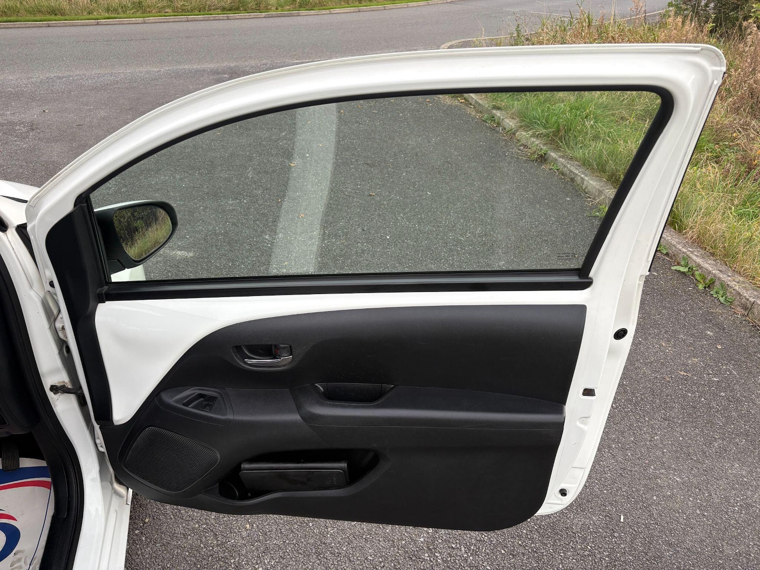 Used Toyota AYGO 2015 for sale - 76976012: Photo 16