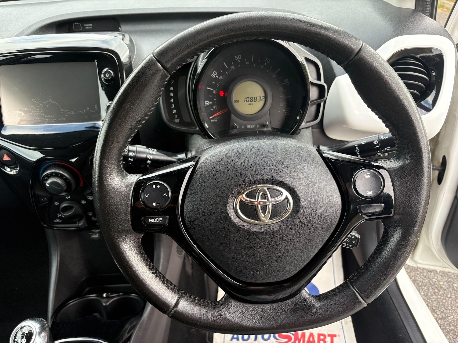 Used Toyota AYGO 2015 for sale - 76976012: Photo 21