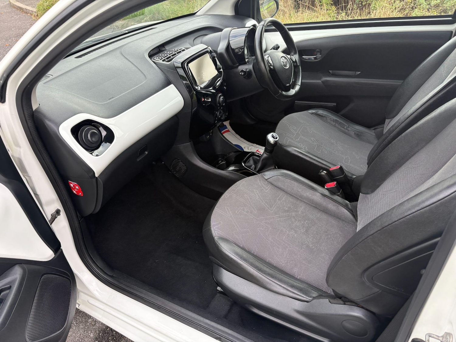 Used Toyota AYGO 2015 for sale - 76976012: Photo 27