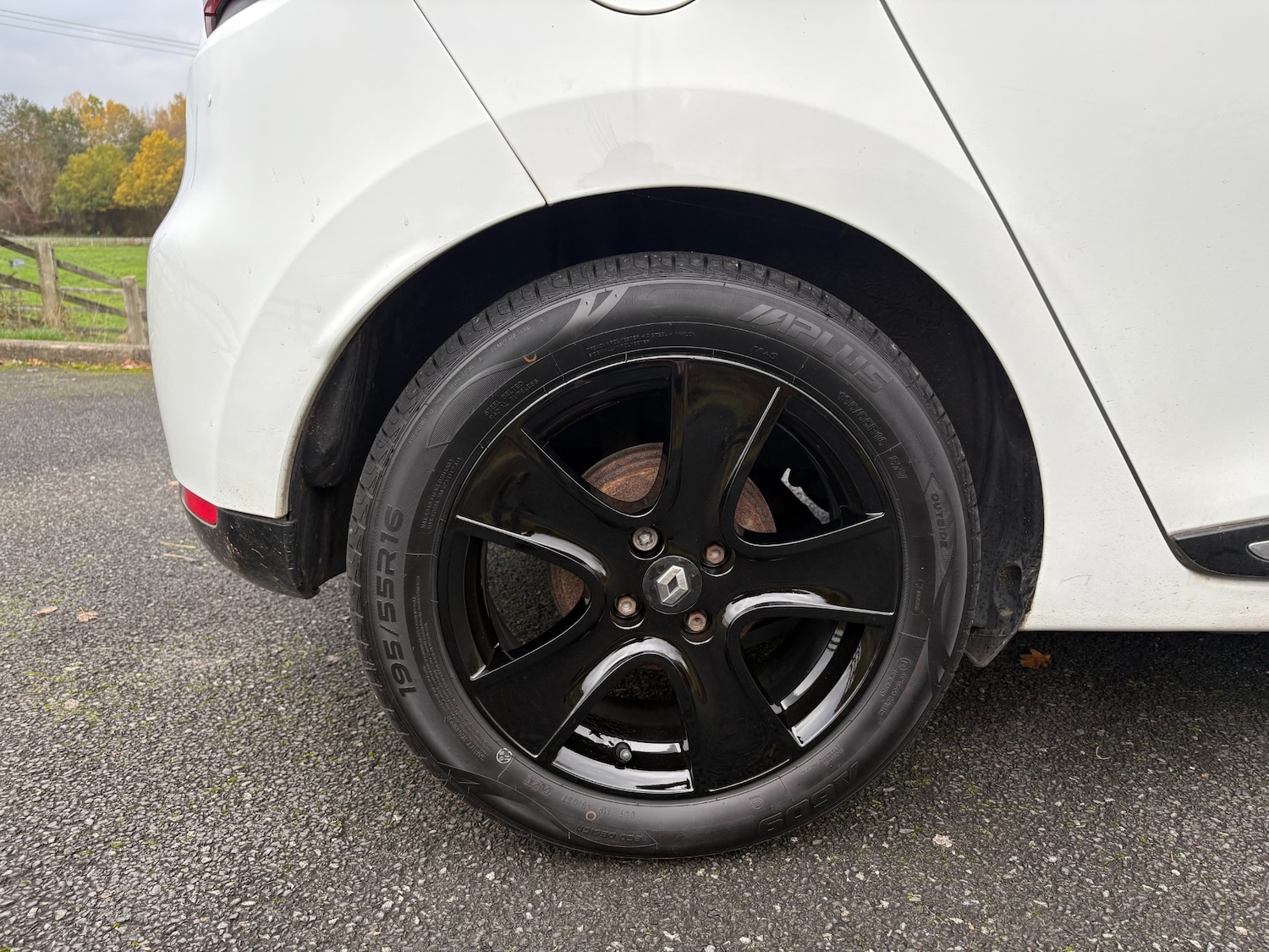 Used Renault Clio 2014 for sale - 76505288: Photo 11