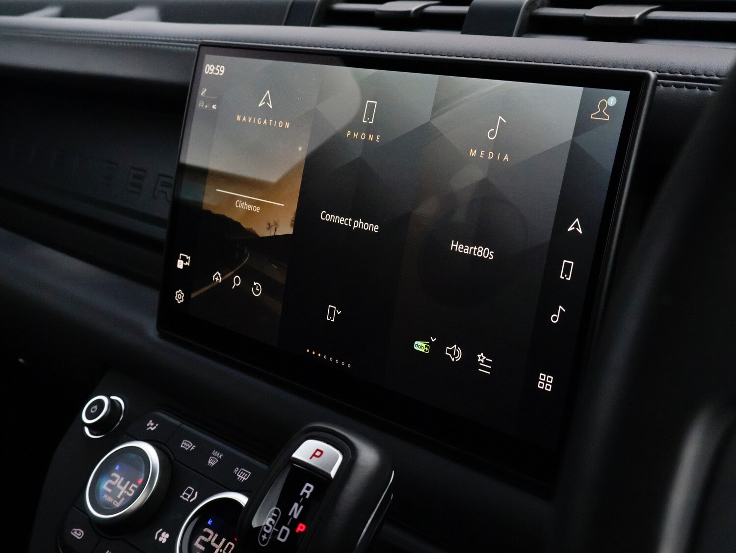 Used Land Rover Defender 2024 for sale - 76625636: Photo 20