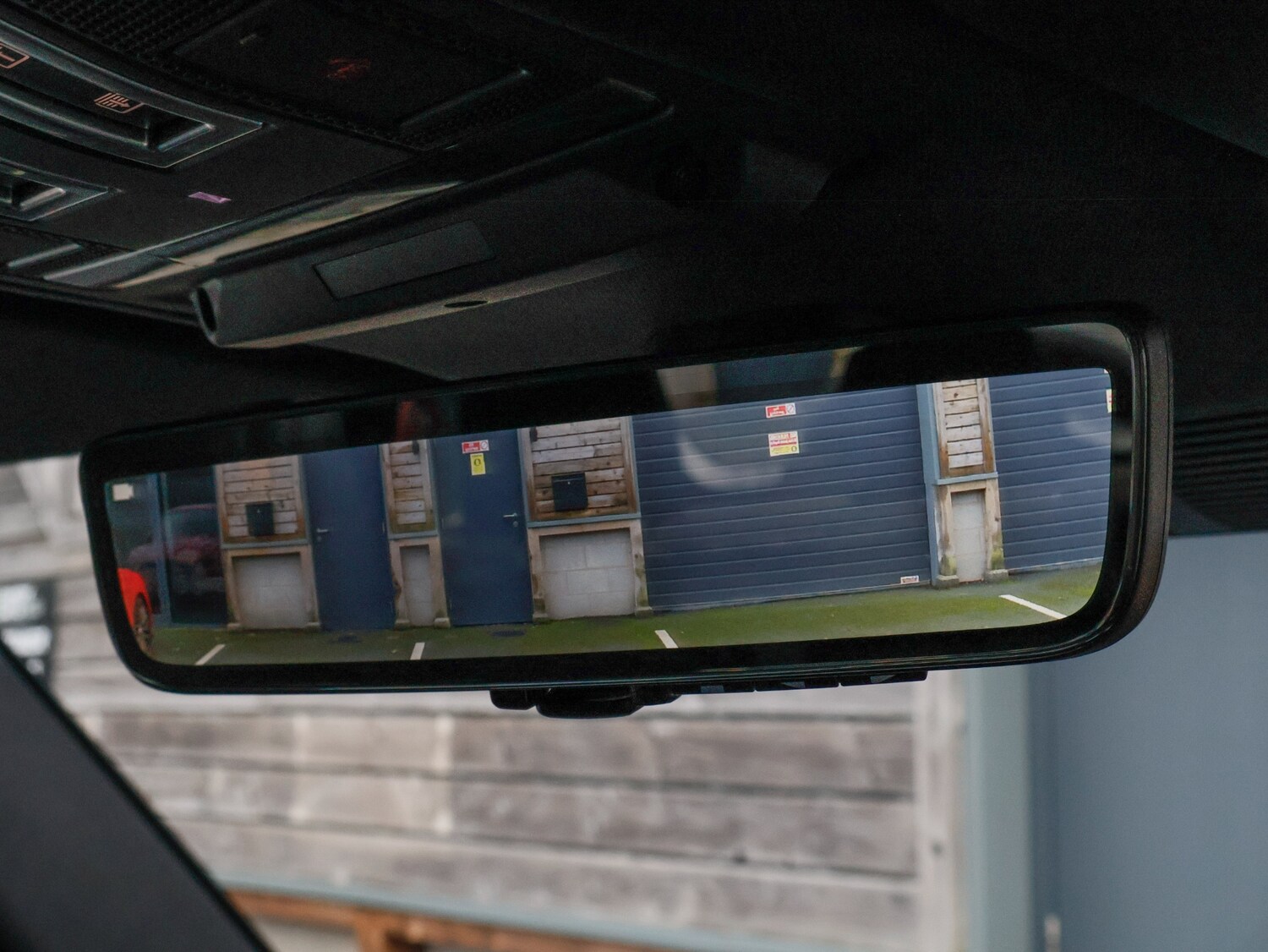 Used Land Rover Defender 2024 for sale - 76625636: Photo 28