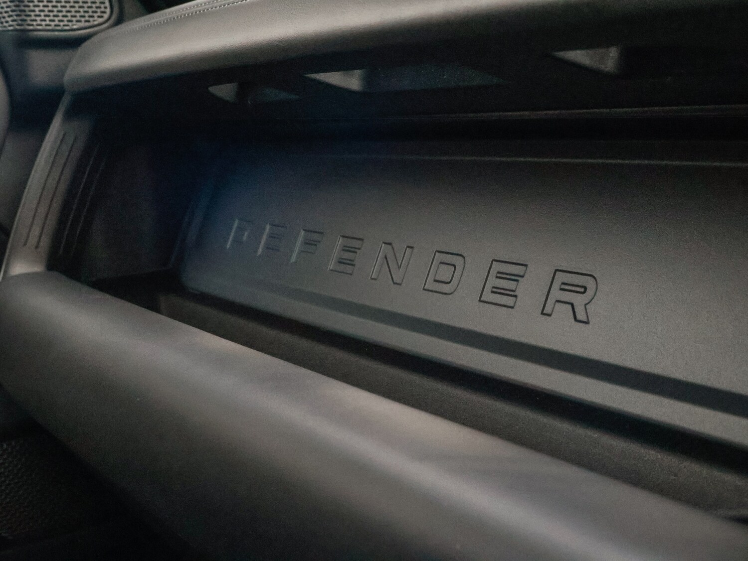 Used Land Rover Defender 2024 for sale - 76625636: Photo 29