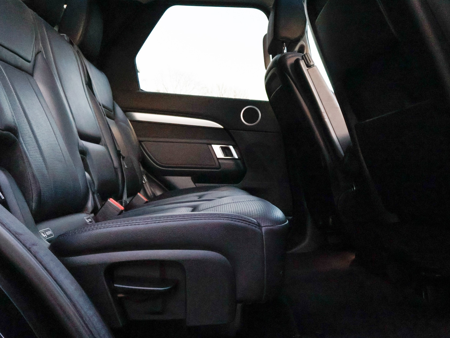 Used Land Rover Discovery 2020 for sale - 76637210: Photo 30