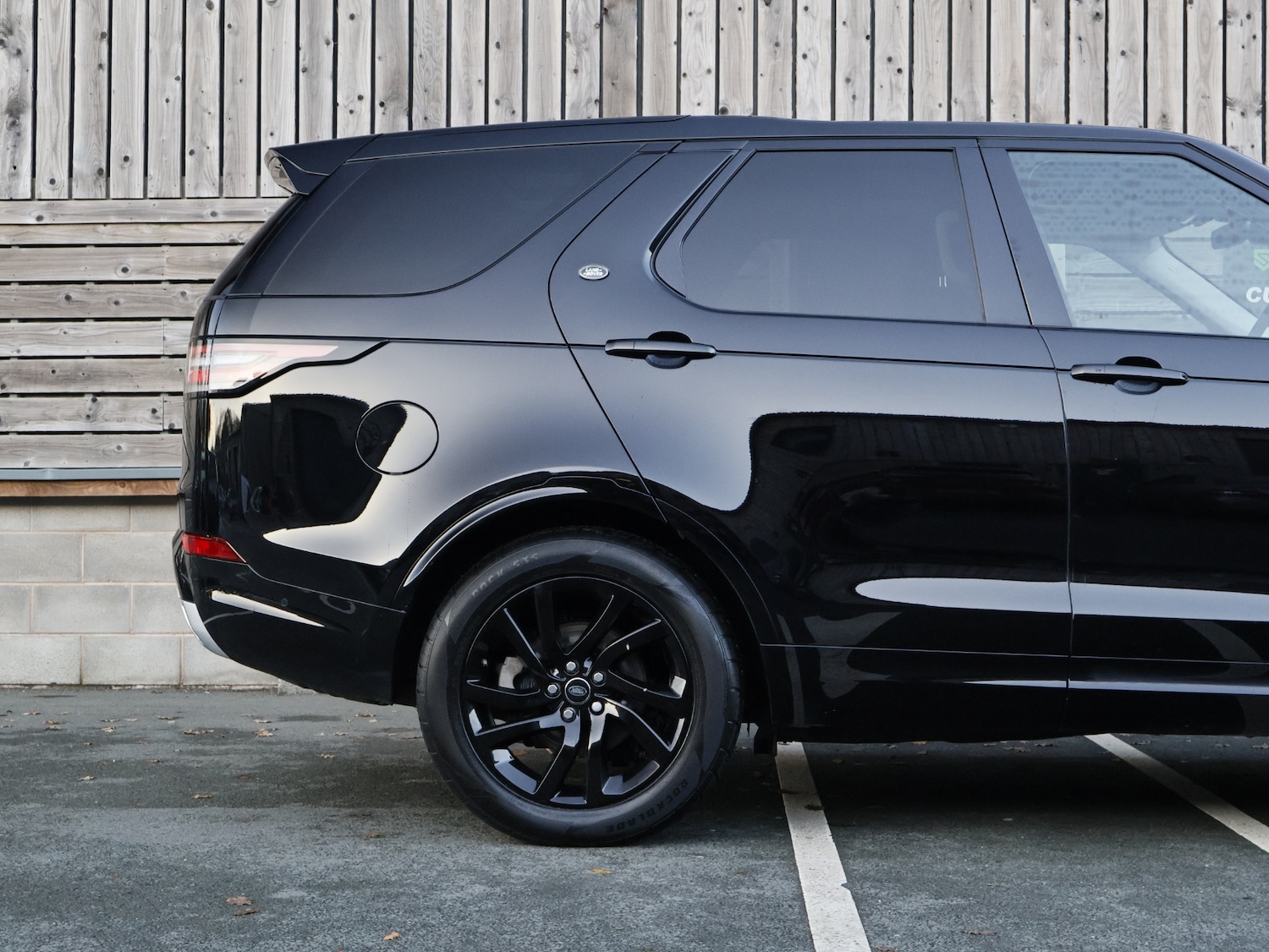 Used Land Rover Discovery 2020 for sale - 76637210: Photo 9