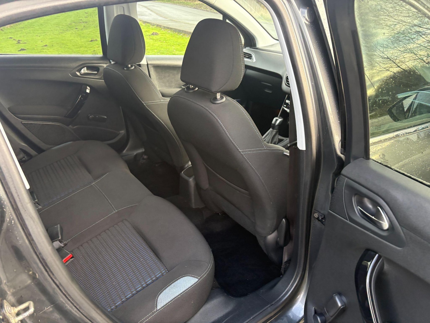 Used Peugeot 208 2014 for sale - 76976282: Photo 33