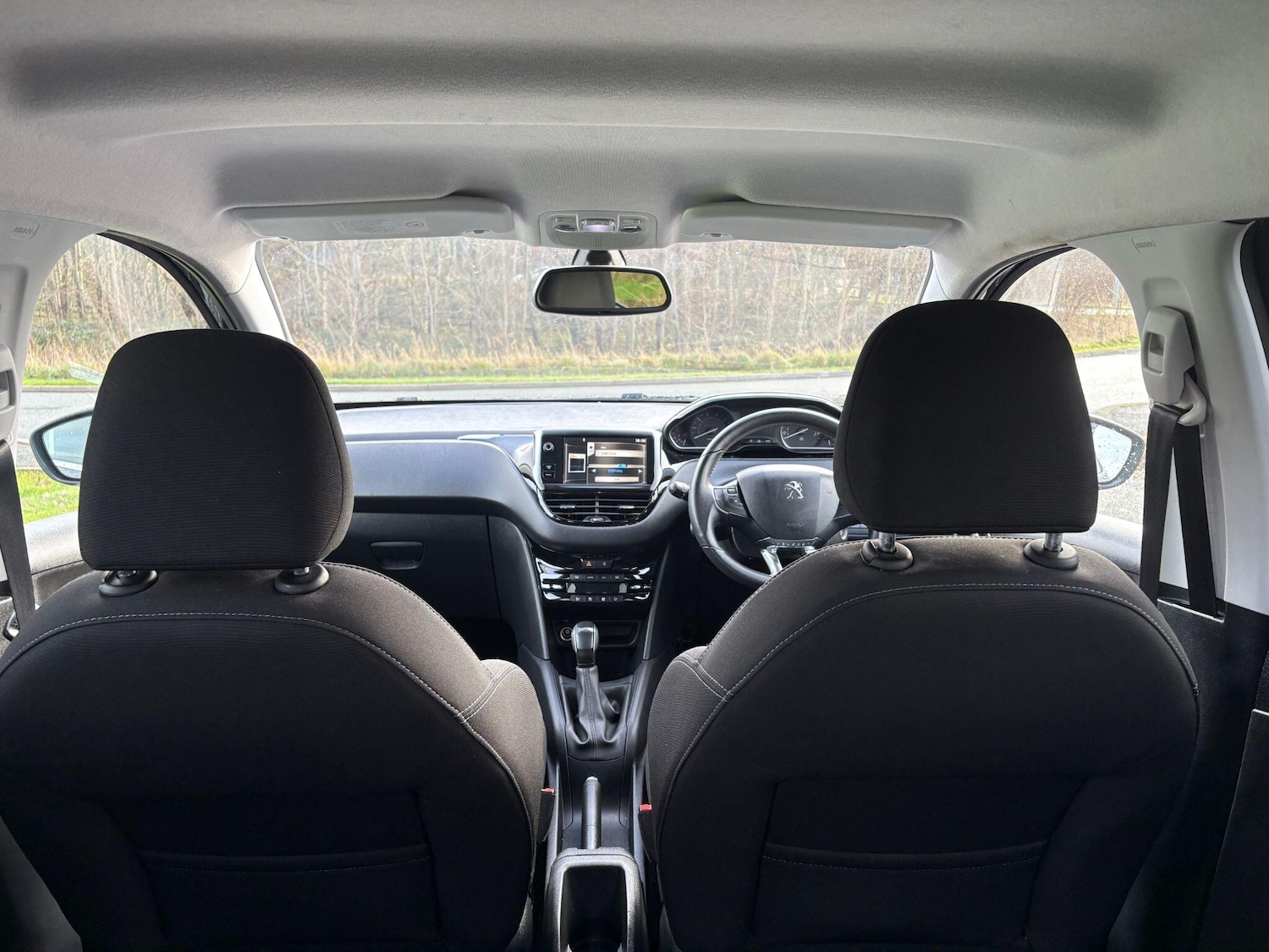 Used Peugeot 208 2014 for sale - 76976282: Photo 37